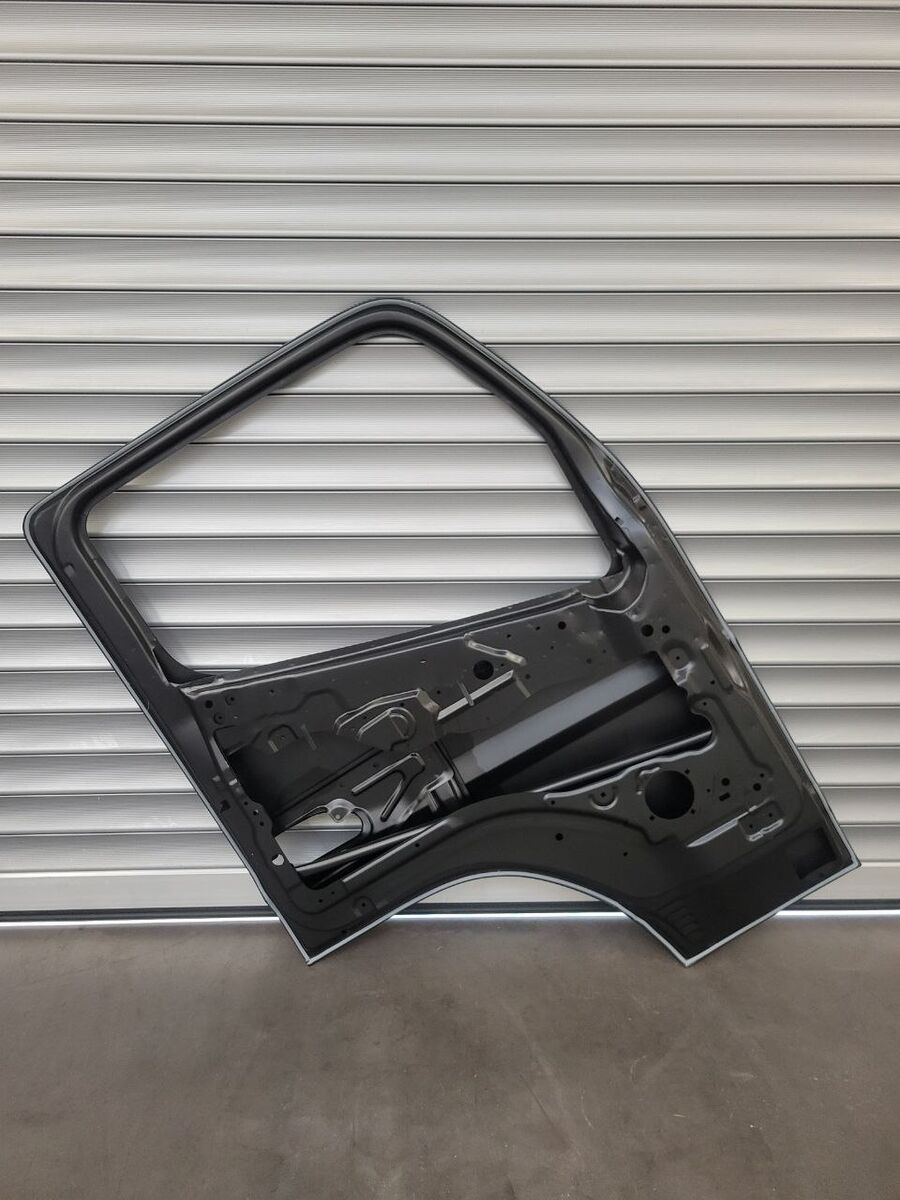 door MITSUBISHI for commercial vehicle MITSUBISHI CANTER " C " 2004 ->