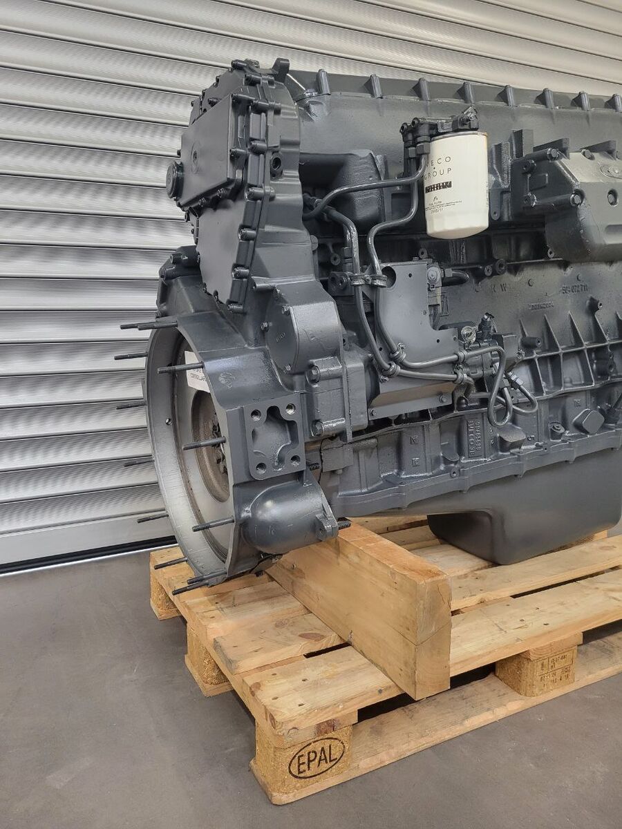 engine IVECO F3AE0681 400hp RECONDITIONED WITH WARRANTY CURSOR 10 EURO 3 for truck IVECO STRALIS