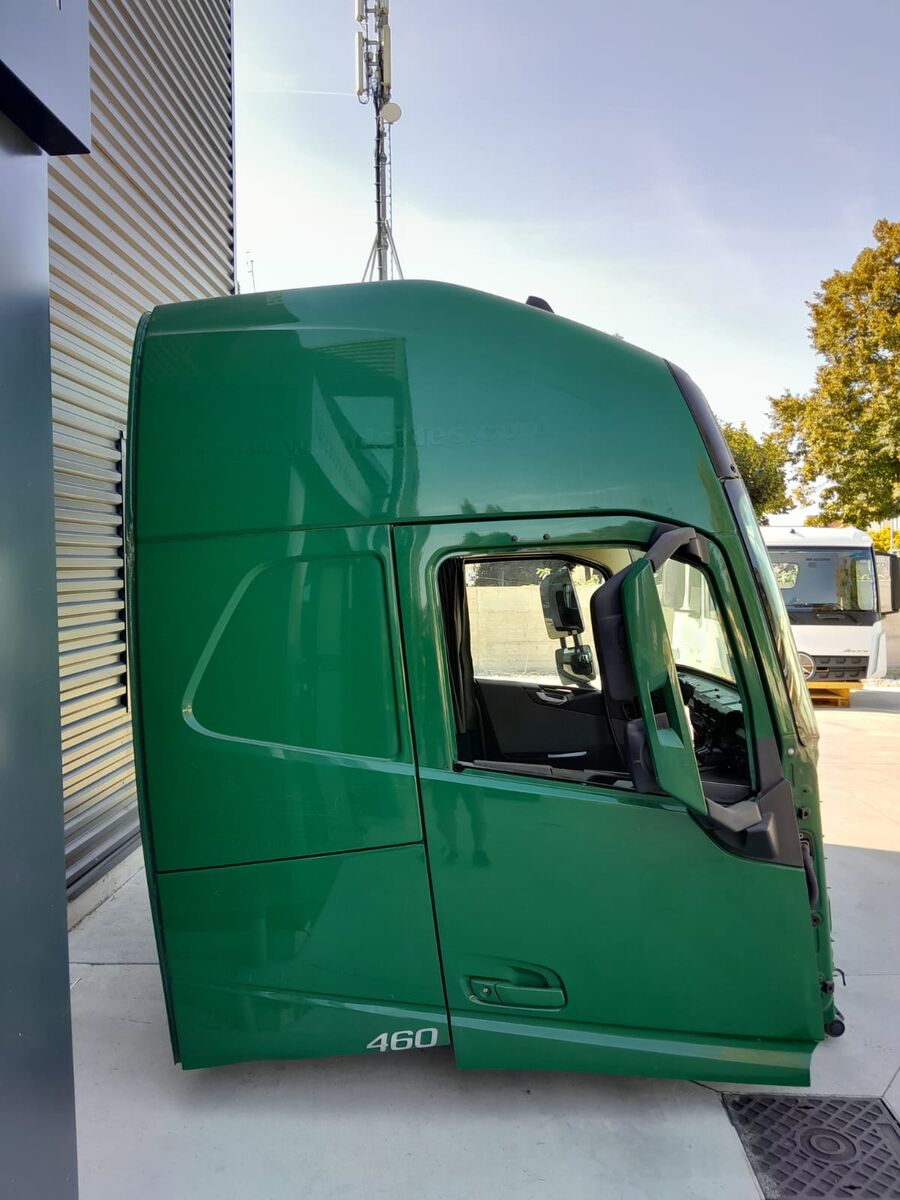 cabin VOLVO FH4 GLOBETROTTER XL L2 H3 EURO 6 2014 -> for truck VOLVO