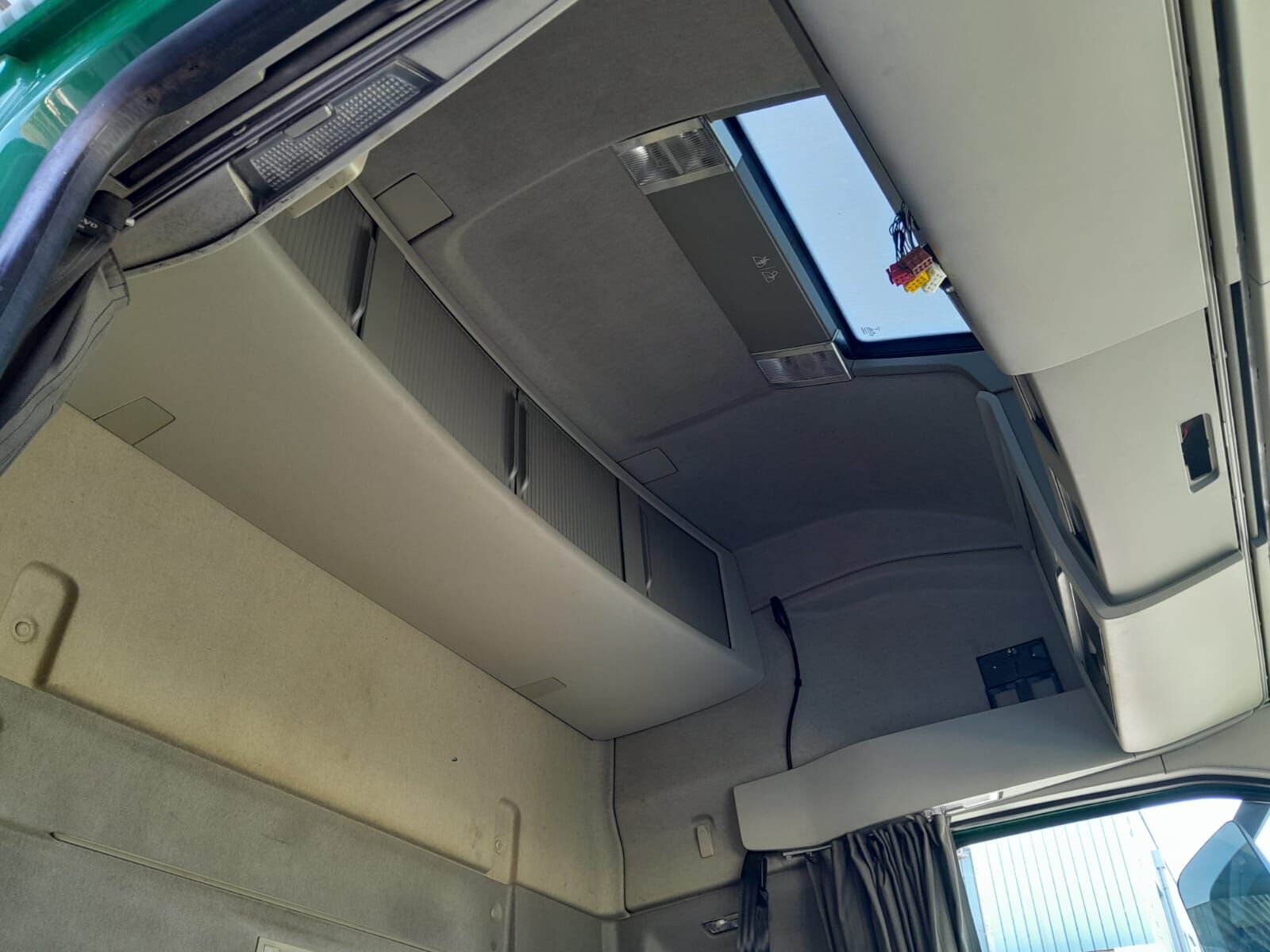 cabin VOLVO FH4 GLOBETROTTER XL L2 H3 EURO 6 2014 -> for truck VOLVO