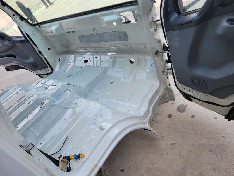 cabin MITSUBISHI FUSO CANTER C 1995mm LH DRIVE EURO 5 2011 -> for commercial vehicle Mitsubishi Fuso