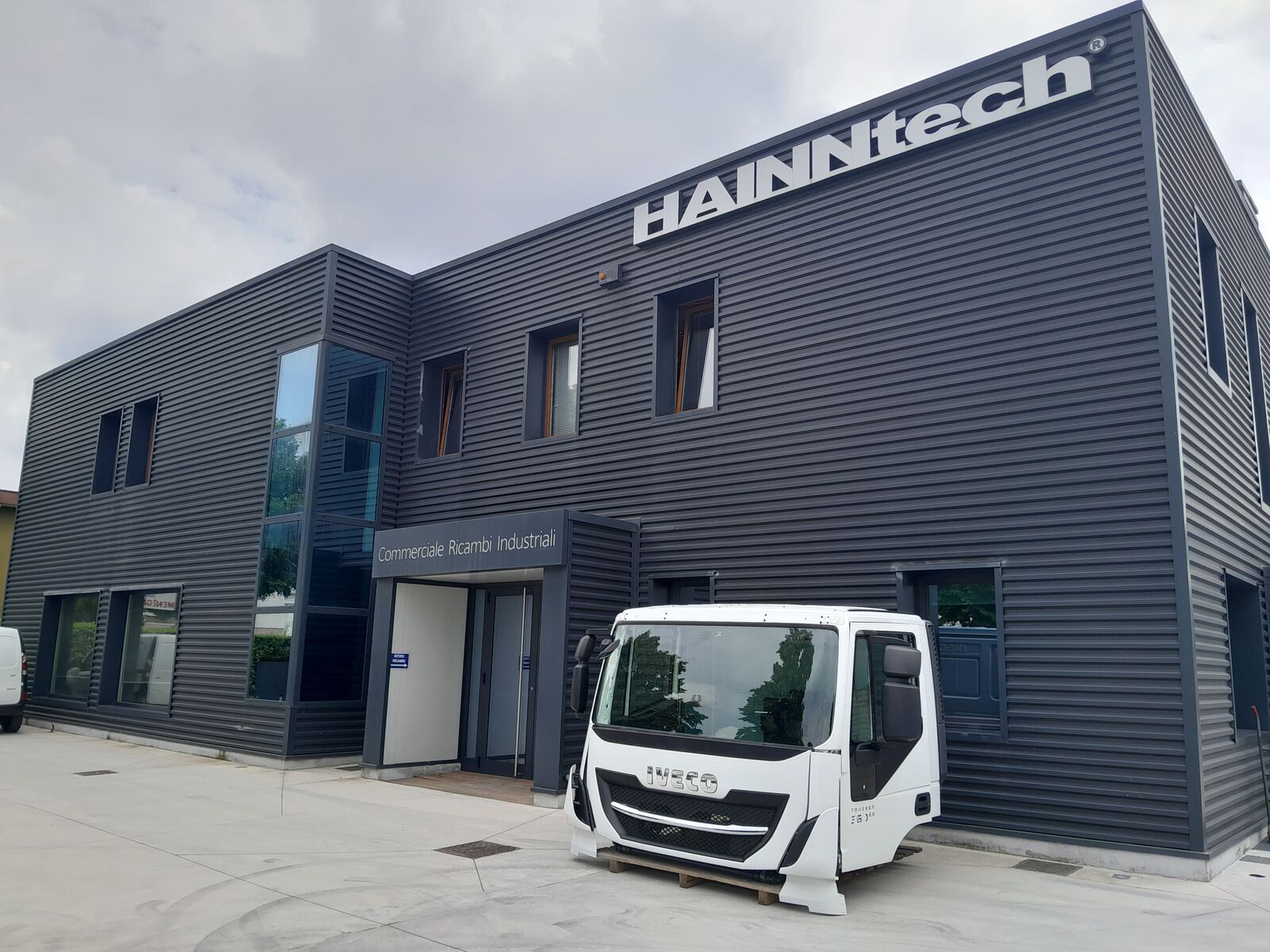 cabin IVECO STRALIS TRAKKER DAY CAB EURO 6 2013 -> for truck IVECO