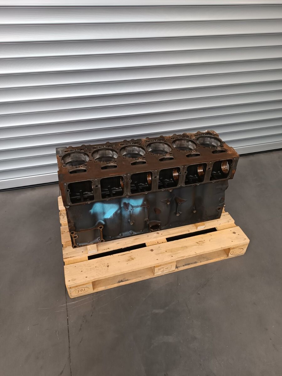 cylinder block for truck tractor SCANIA