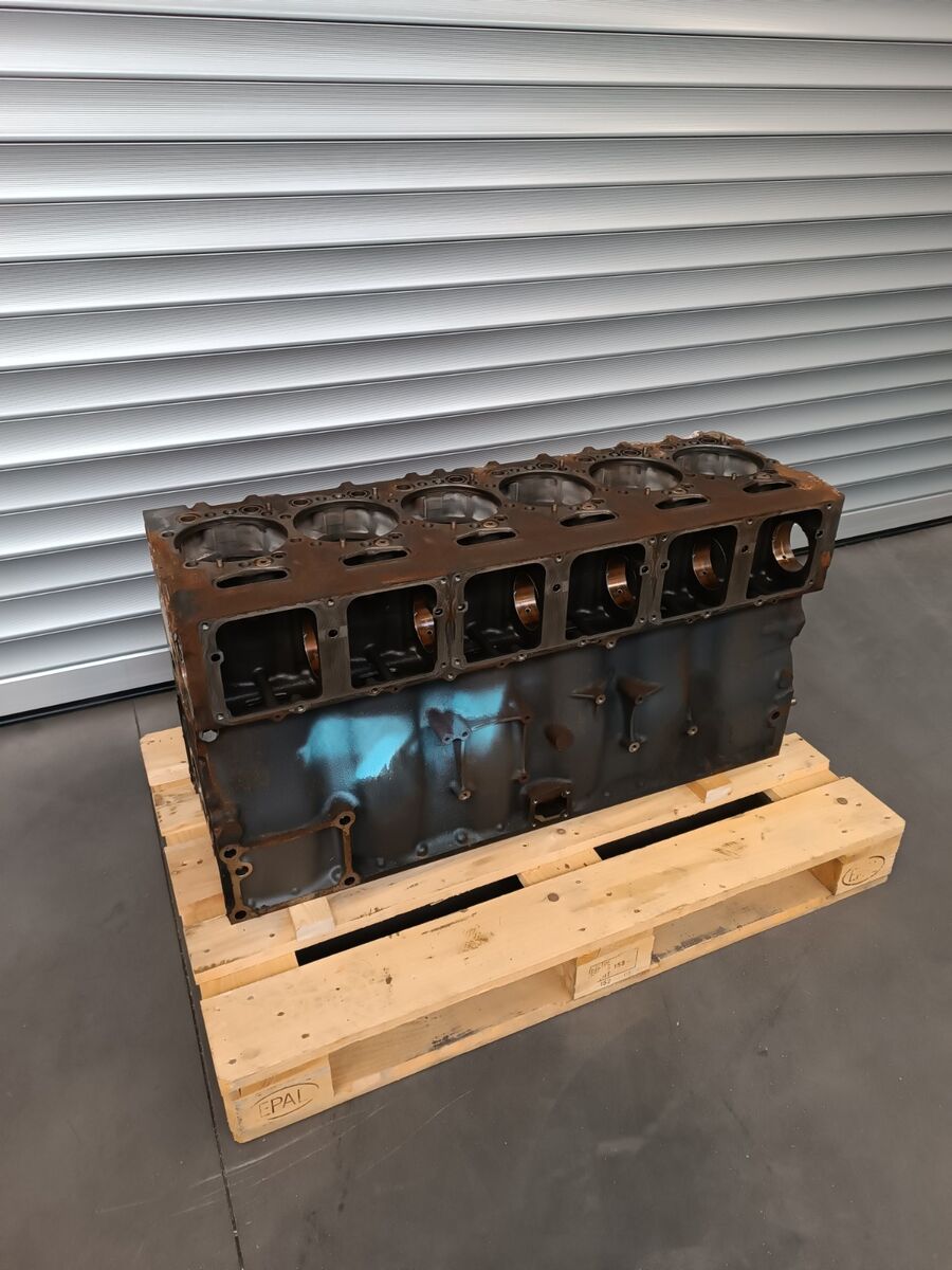 cylinder block for truck tractor SCANIA