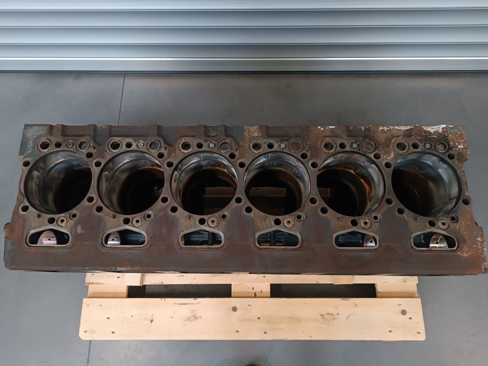 cylinder block for truck tractor SCANIA