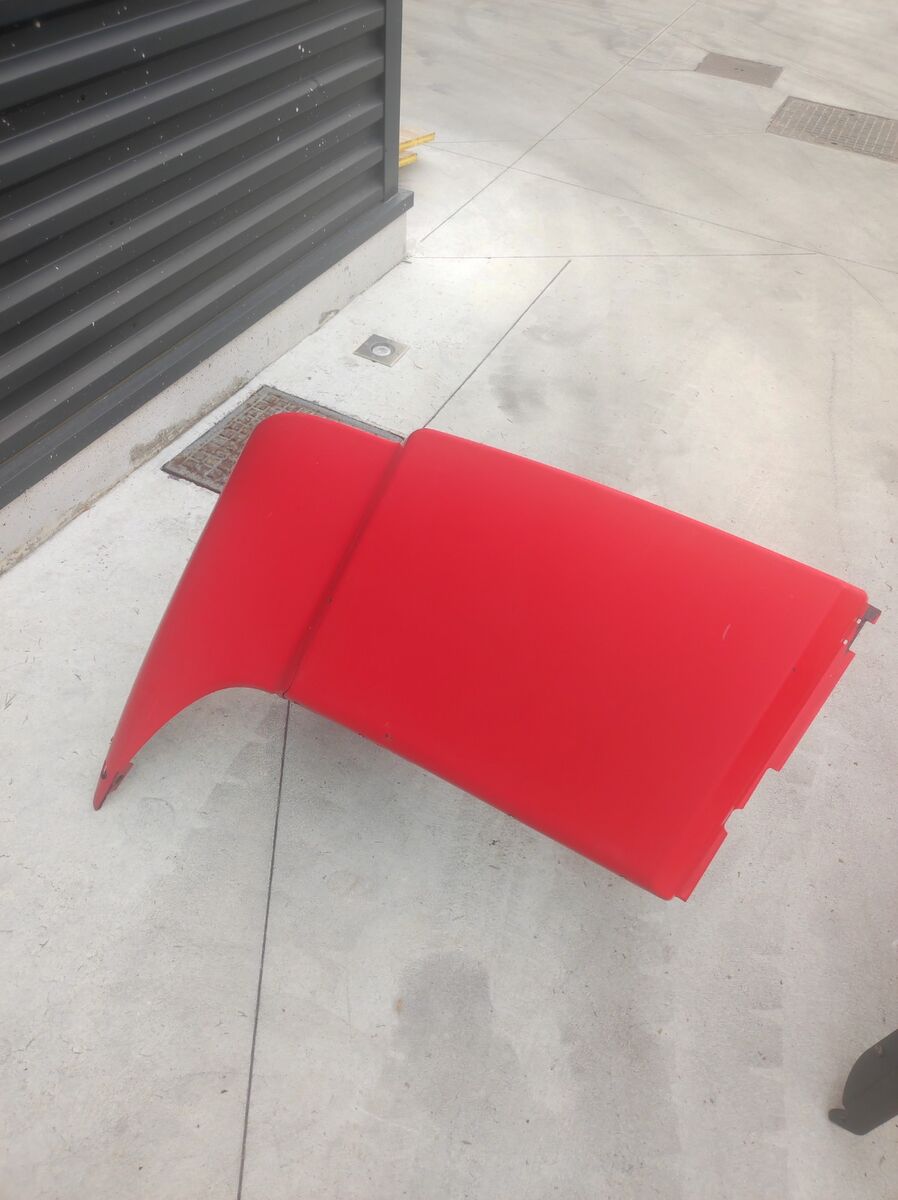 mudguard IVECO for truck tractor IVECO Hi-Way